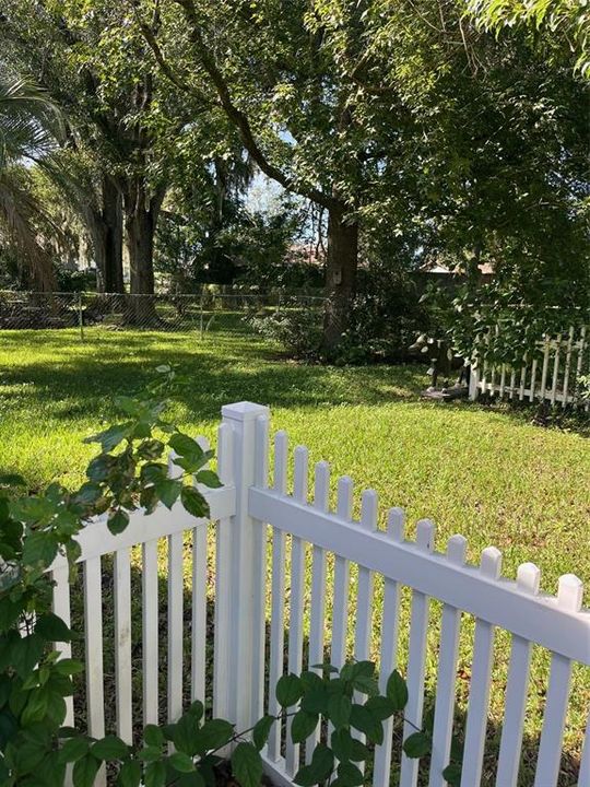 For Sale: $244,000 (2 beds, 2 baths, 1188 Square Feet)