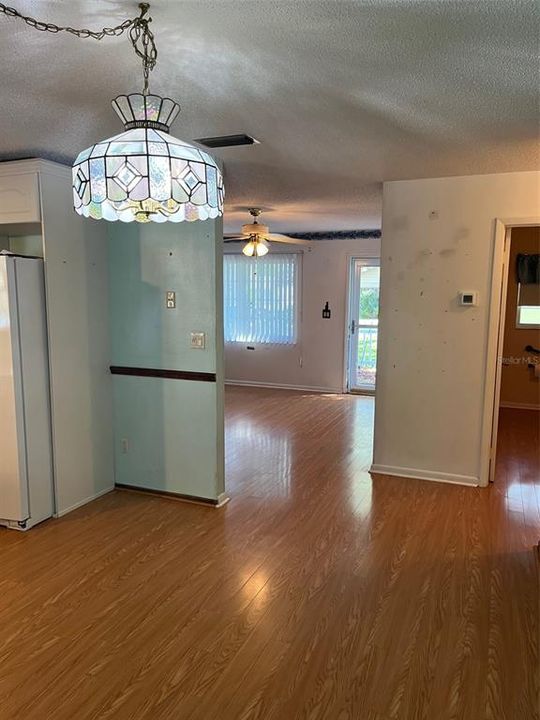 For Sale: $244,000 (2 beds, 2 baths, 1188 Square Feet)