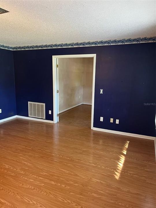 For Sale: $244,000 (2 beds, 2 baths, 1188 Square Feet)