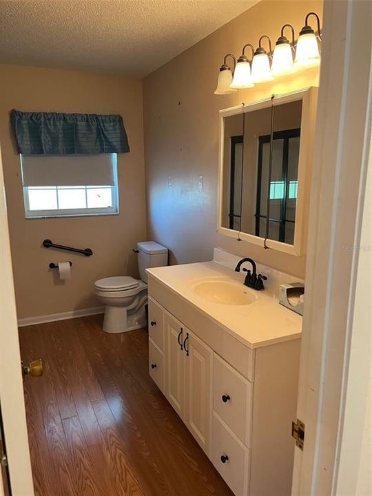 For Sale: $244,000 (2 beds, 2 baths, 1188 Square Feet)