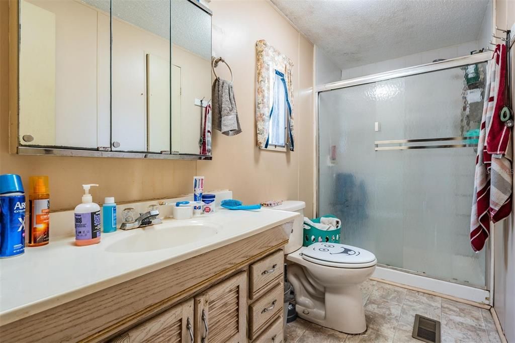 For Sale: $145,000 (2 beds, 2 baths, 1056 Square Feet)