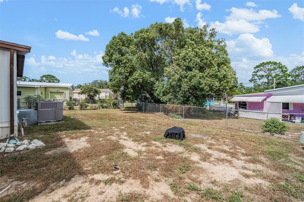 For Sale: $145,000 (2 beds, 2 baths, 1056 Square Feet)