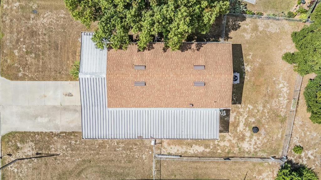 For Sale: $145,000 (2 beds, 2 baths, 1056 Square Feet)