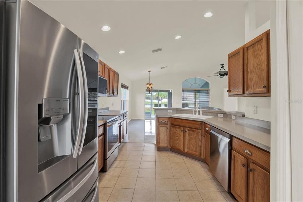 Activo con contrato: $324,900 (2 camas, 2 baños, 1813 Pies cuadrados)
