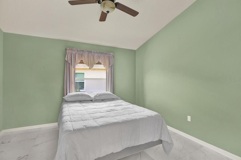 Activo con contrato: $324,900 (2 camas, 2 baños, 1813 Pies cuadrados)