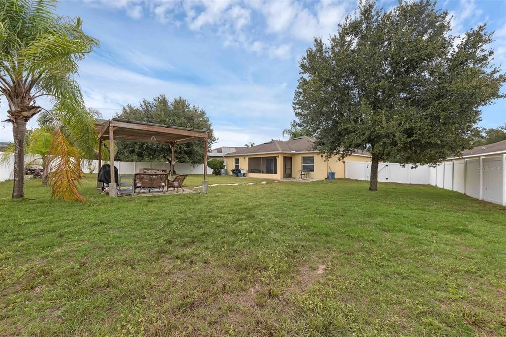 待售: $324,900 (4 贝兹, 2 浴室, 1584 平方英尺)