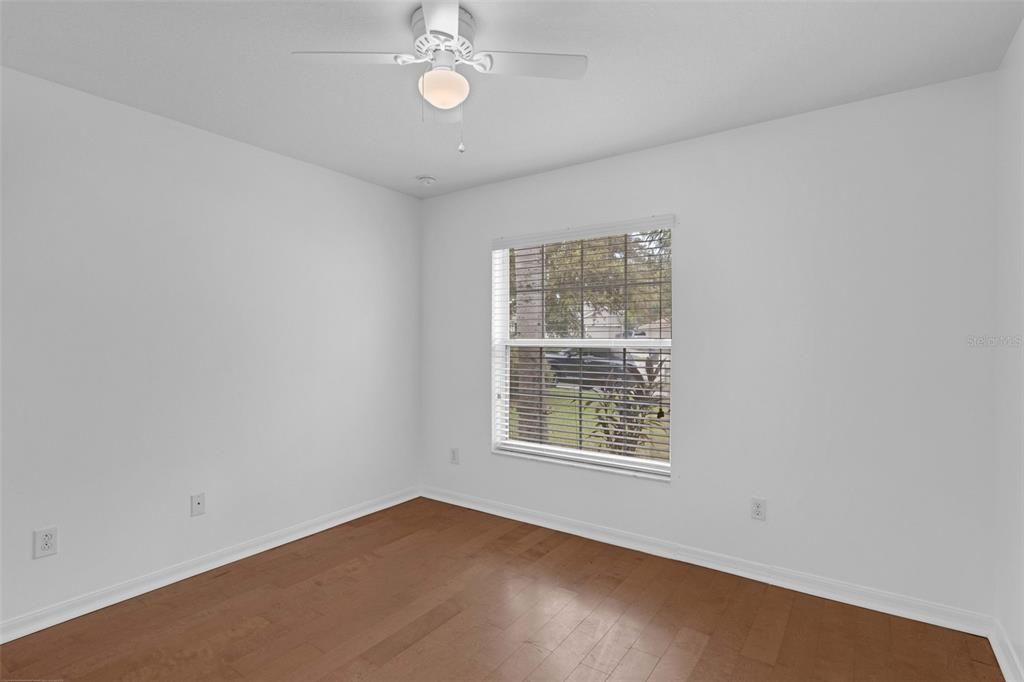 待售: $324,900 (4 贝兹, 2 浴室, 1584 平方英尺)