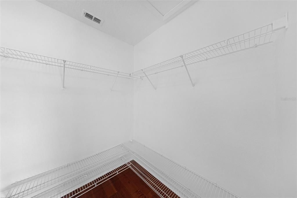 待售: $324,900 (4 贝兹, 2 浴室, 1584 平方英尺)