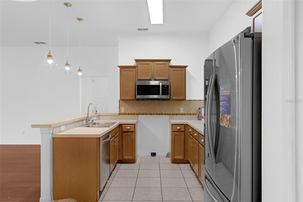 待售: $324,900 (4 贝兹, 2 浴室, 1584 平方英尺)