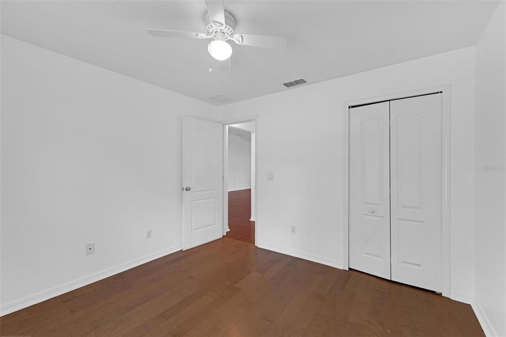 待售: $324,900 (4 贝兹, 2 浴室, 1584 平方英尺)