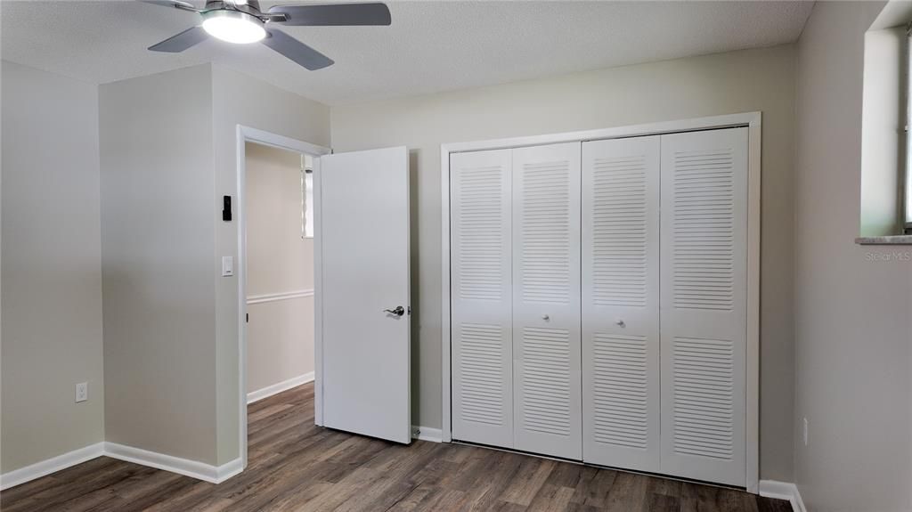 For Sale: $175,000 (2 beds, 1 baths, 1040 Square Feet)