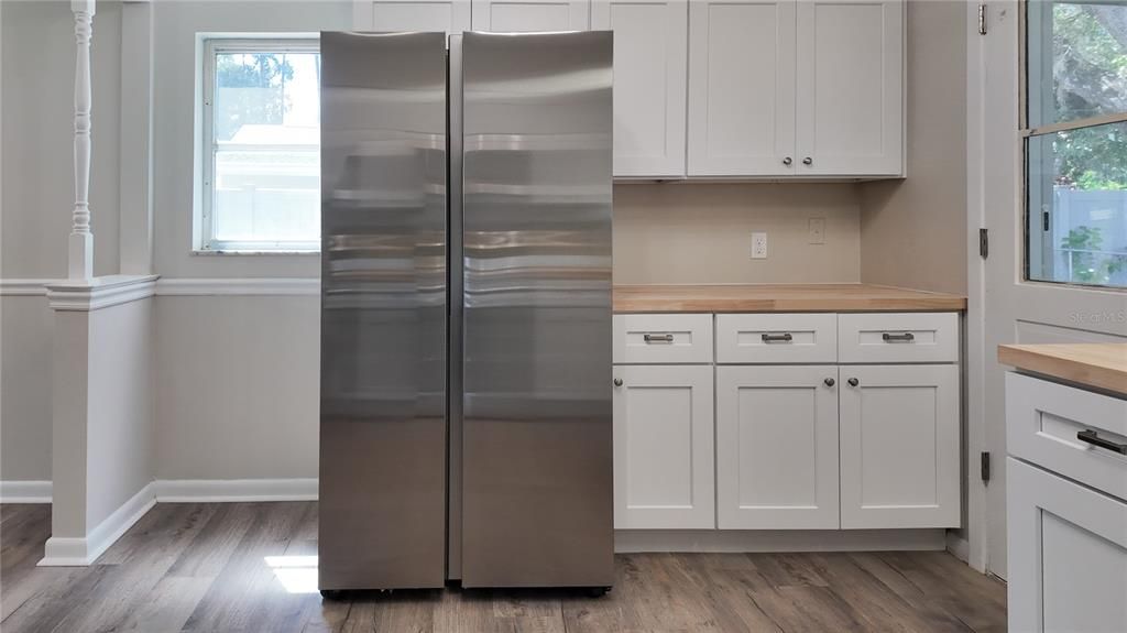 For Sale: $175,000 (2 beds, 1 baths, 1040 Square Feet)