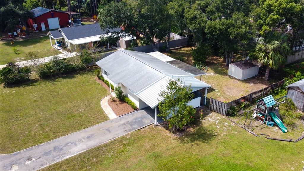 For Sale: $175,000 (2 beds, 1 baths, 1040 Square Feet)