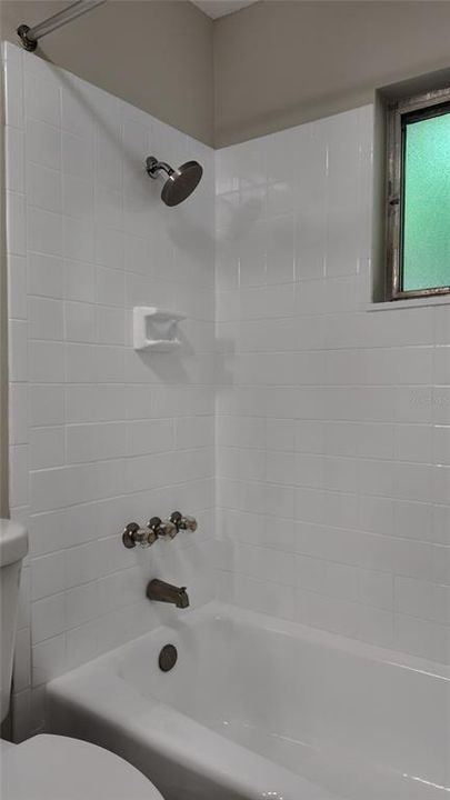 For Sale: $175,000 (2 beds, 1 baths, 1040 Square Feet)