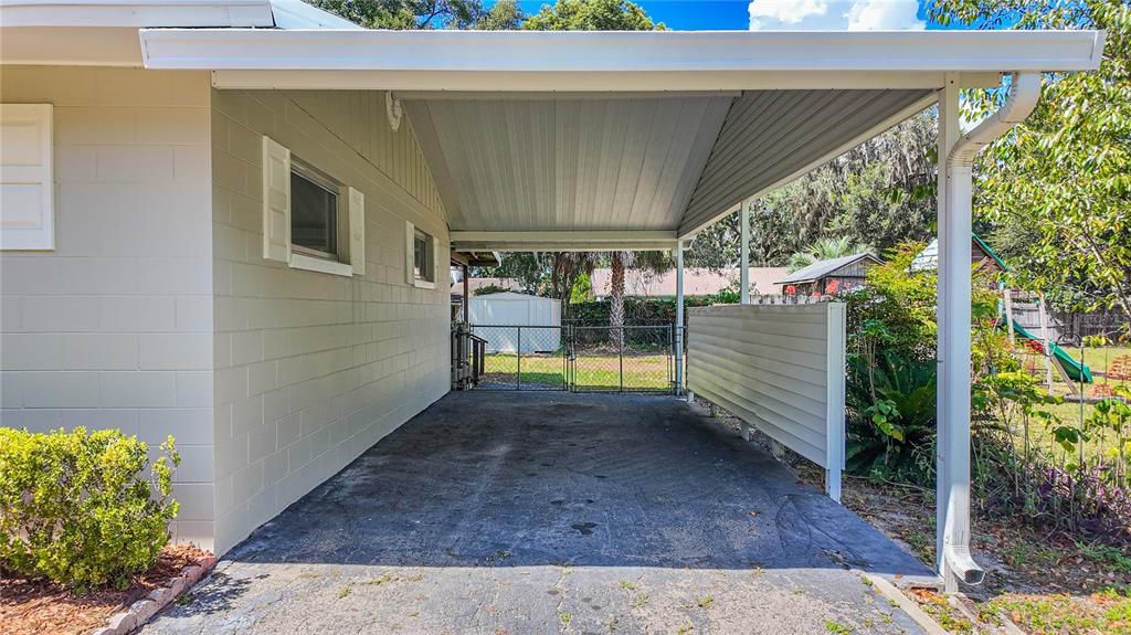 For Sale: $175,000 (2 beds, 1 baths, 1040 Square Feet)