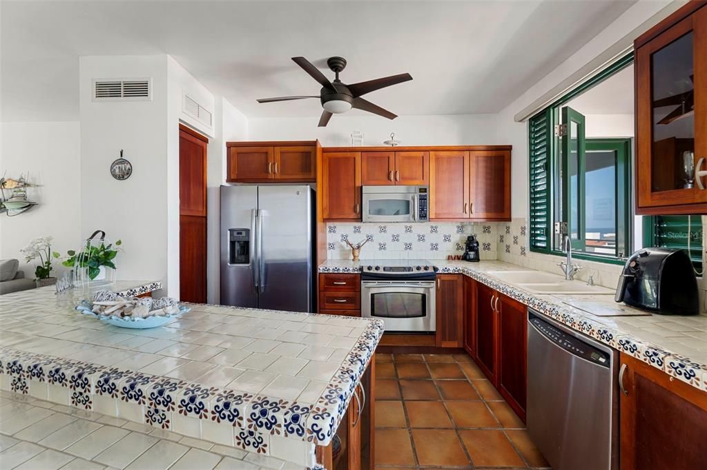 出租: $3,500 (3 贝兹, 2 浴室, 1881.3 平方英尺)