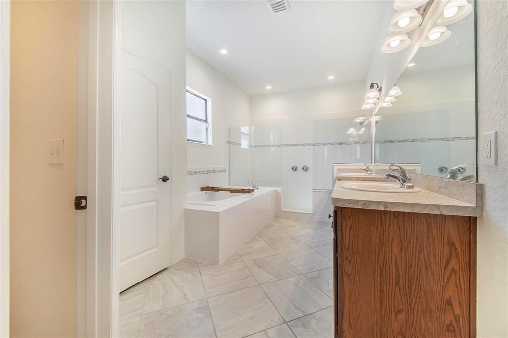 For Sale: $495,000 (4 beds, 2 baths, 2756 Square Feet)