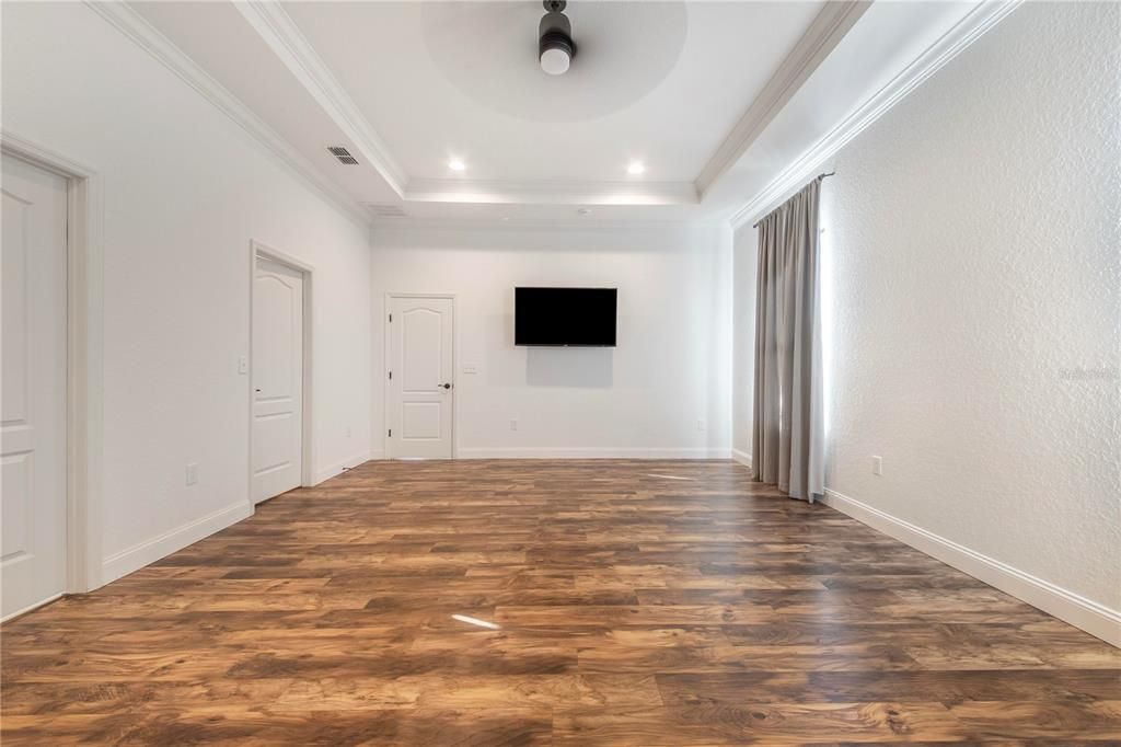 For Sale: $495,000 (4 beds, 2 baths, 2756 Square Feet)