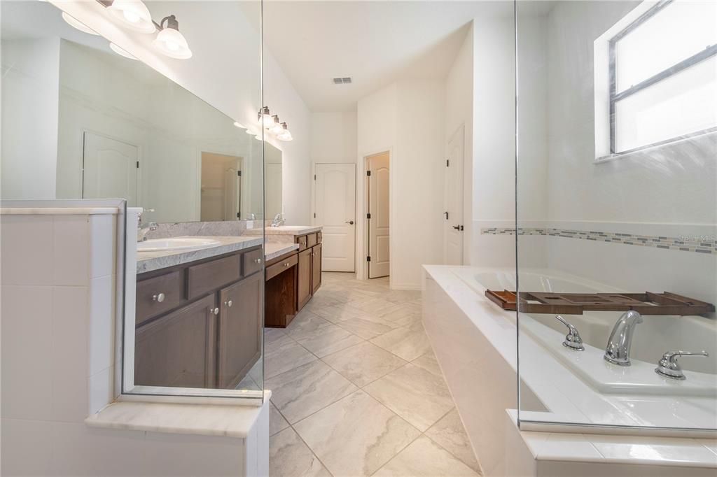 For Sale: $495,000 (4 beds, 2 baths, 2756 Square Feet)