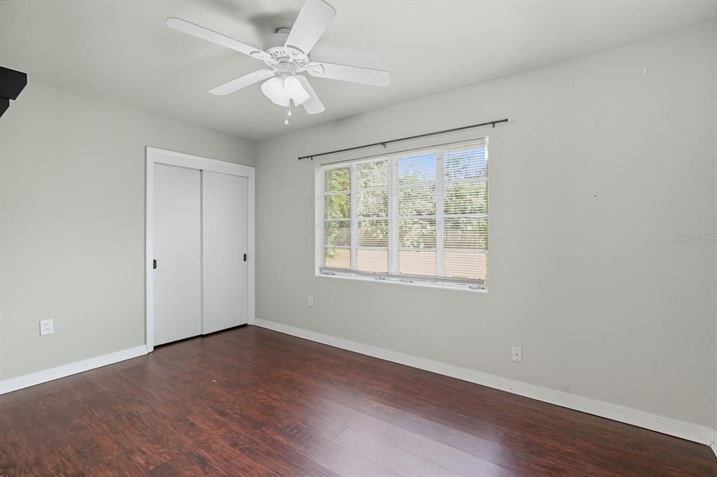 For Sale: $289,000 (3 beds, 2 baths, 1472 Square Feet)