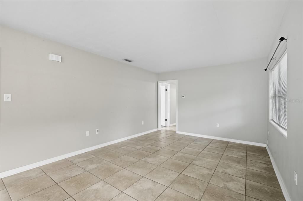 For Sale: $289,000 (3 beds, 2 baths, 1472 Square Feet)