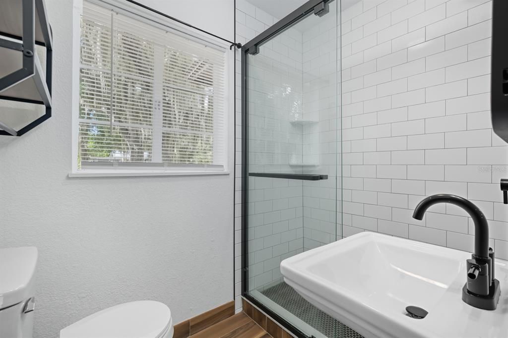 For Sale: $289,000 (3 beds, 2 baths, 1472 Square Feet)