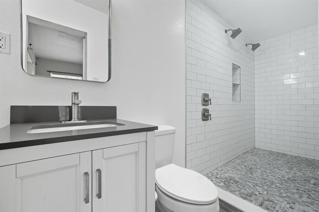 For Sale: $289,000 (3 beds, 2 baths, 1472 Square Feet)