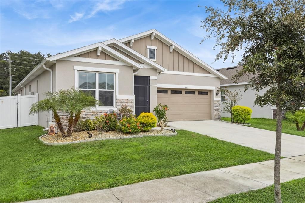 待售: $375,000 (4 贝兹, 3 浴室, 2291 平方英尺)