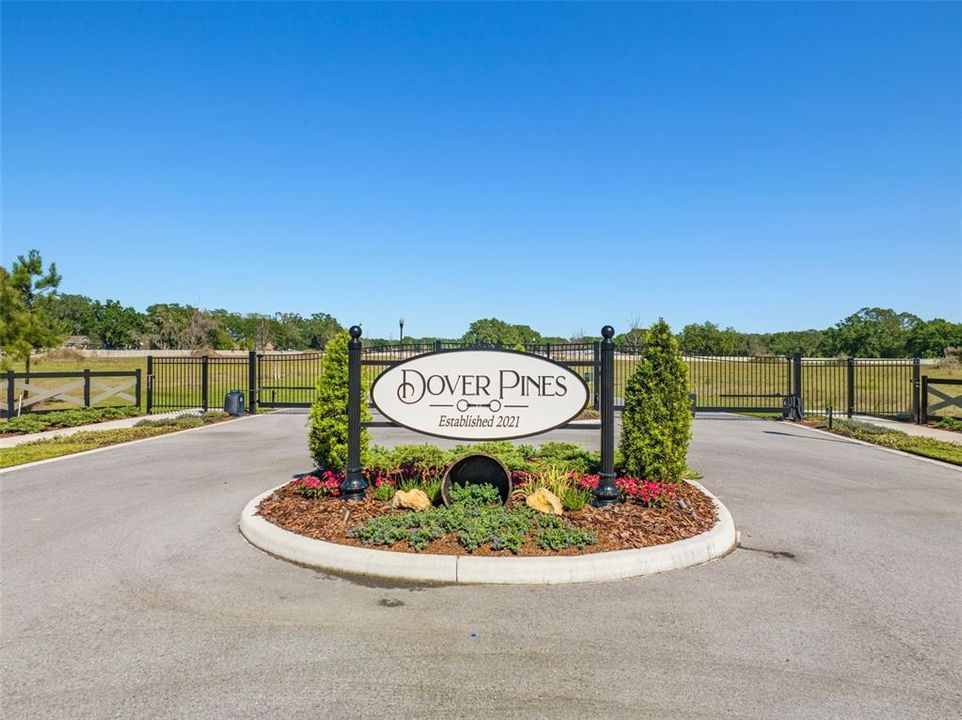 На продажу: $200,000 (1.06 acres)