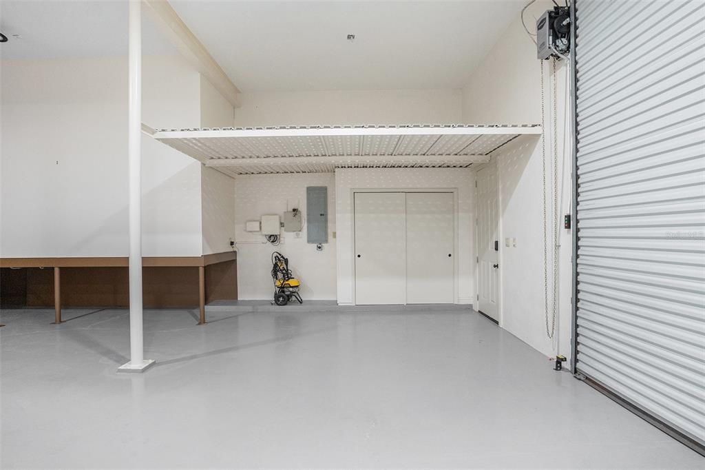 En Venta: $1,175,000 (2 camas, 2 baños, 2225 Pies cuadrados)