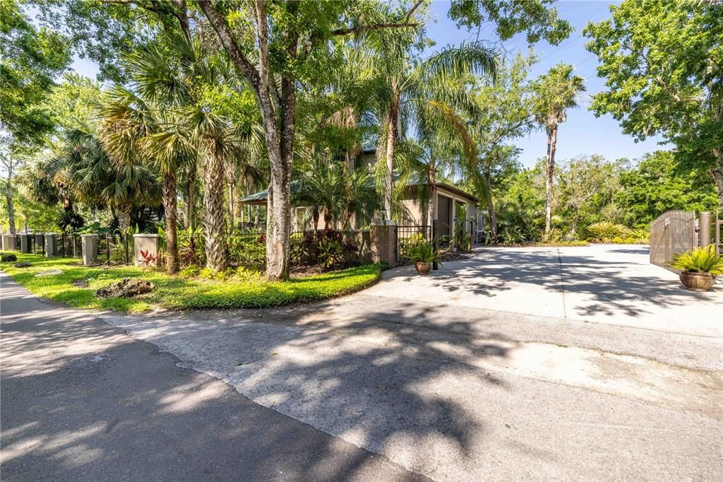 En Venta: $1,175,000 (2 camas, 2 baños, 2225 Pies cuadrados)