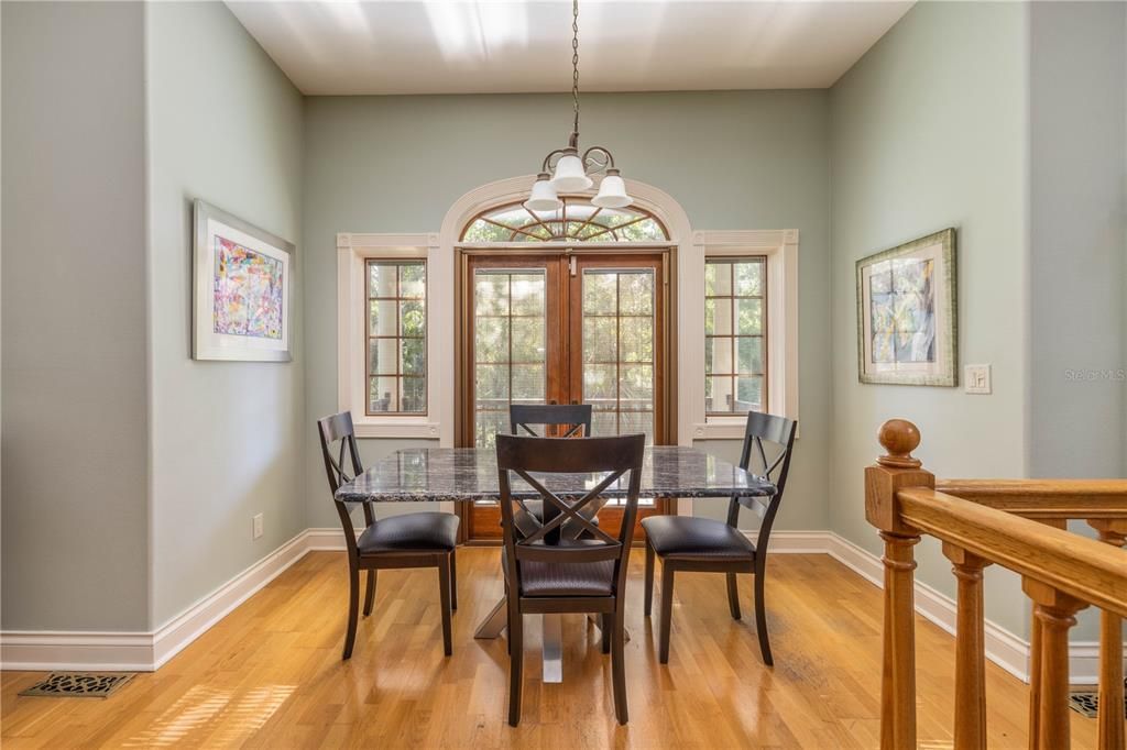 En Venta: $1,175,000 (2 camas, 2 baños, 2225 Pies cuadrados)