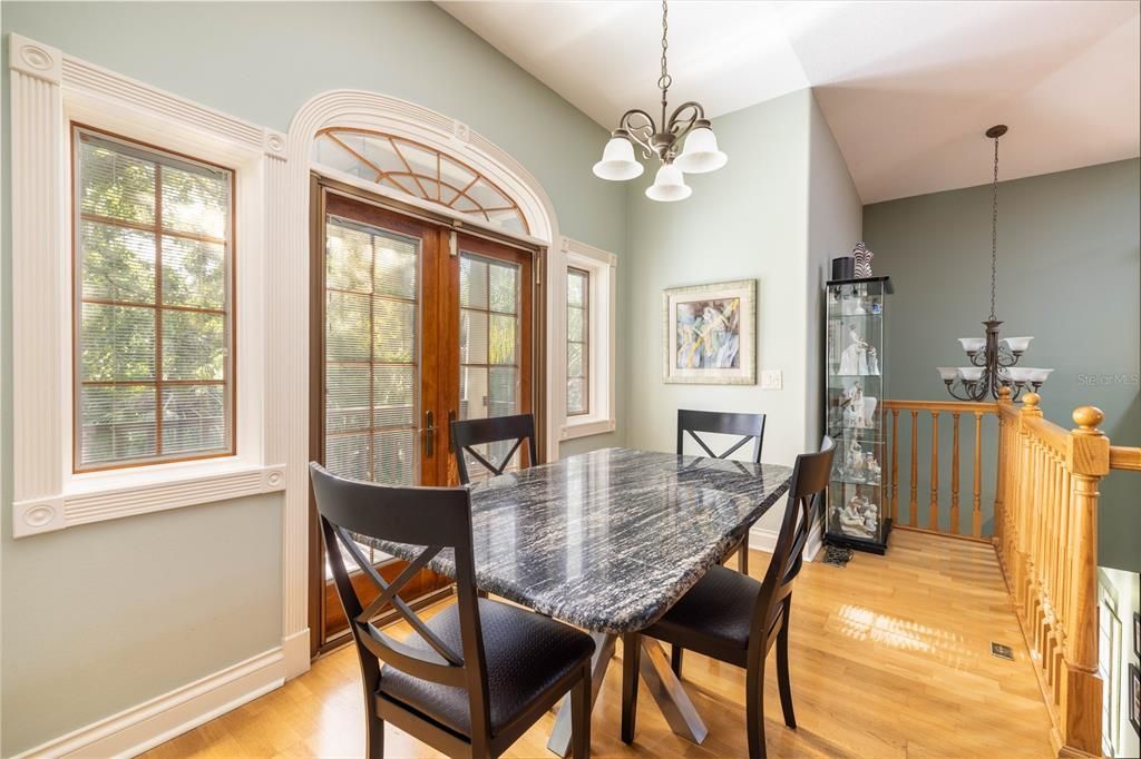 En Venta: $1,175,000 (2 camas, 2 baños, 2225 Pies cuadrados)