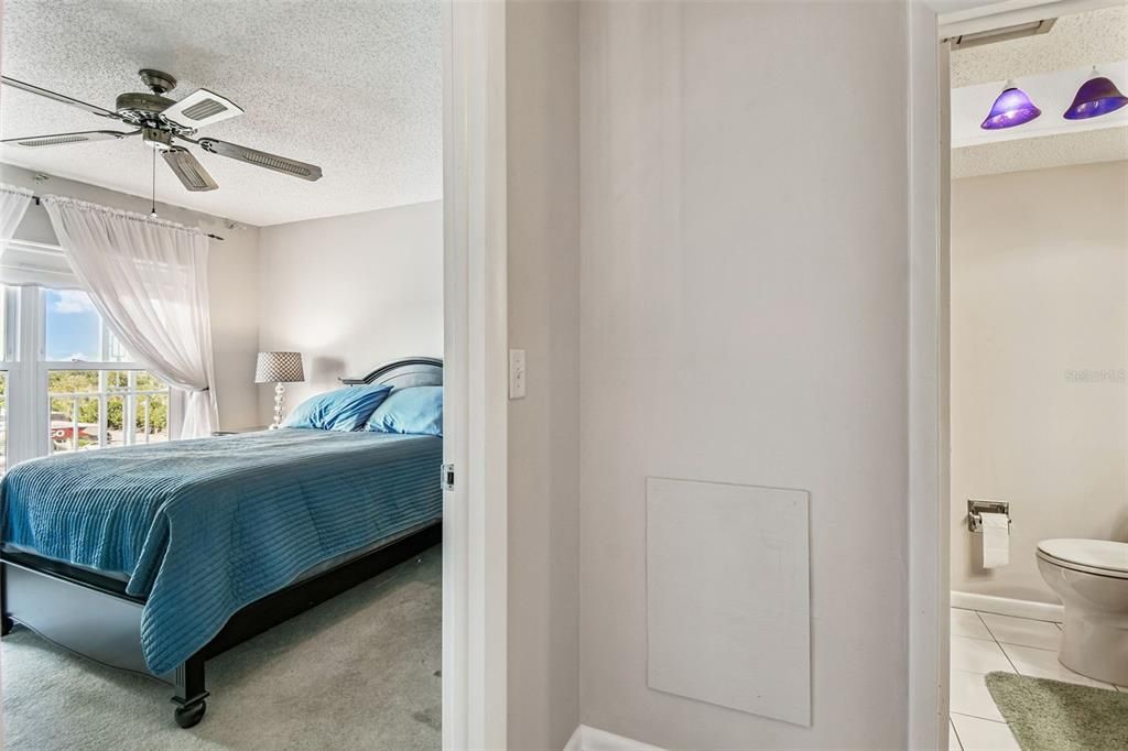 Под контрактом: $155,000 (2 спален, 2 ванн, 959 Квадратных фут)