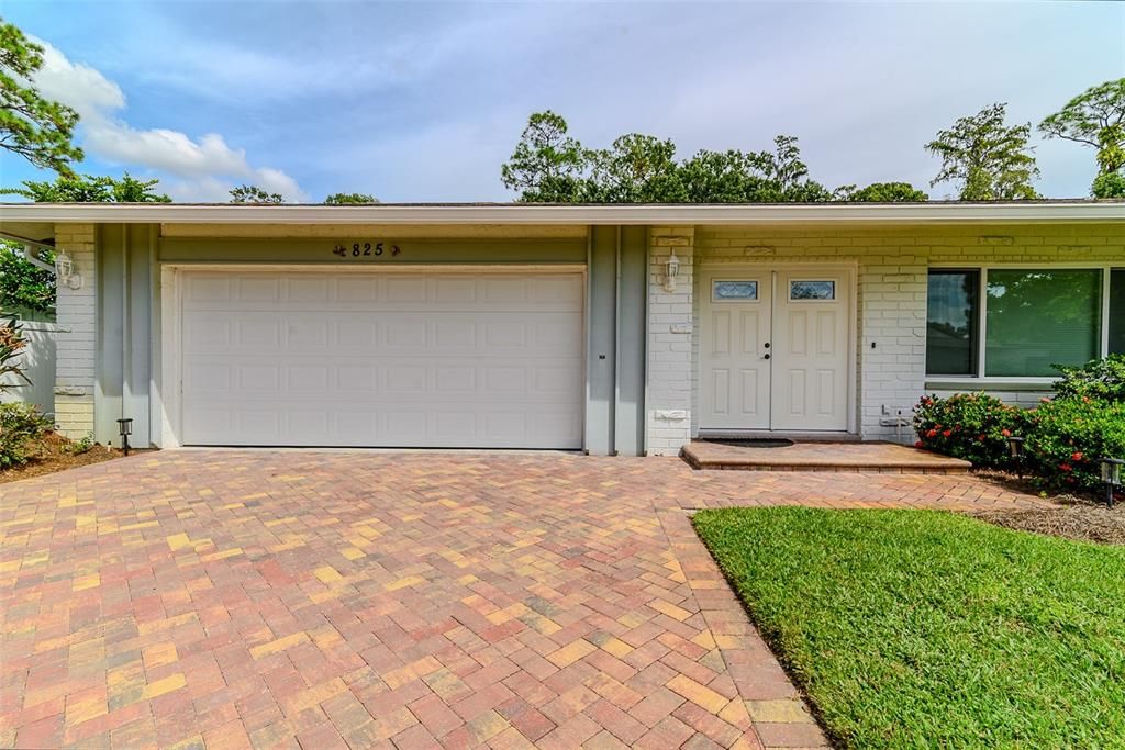 Active With Contract: $455,000 (3 beds, 2 baths, 1882 Square Feet)