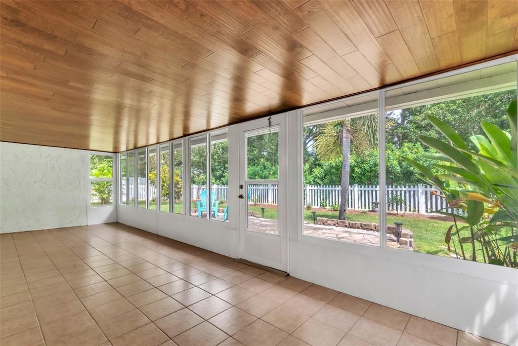 Active With Contract: $455,000 (3 beds, 2 baths, 1882 Square Feet)