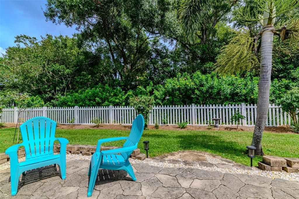 Active With Contract: $455,000 (3 beds, 2 baths, 1882 Square Feet)