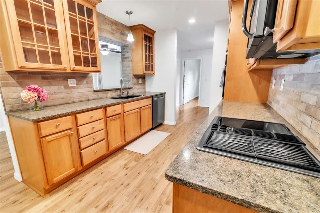 Active With Contract: $455,000 (3 beds, 2 baths, 1882 Square Feet)