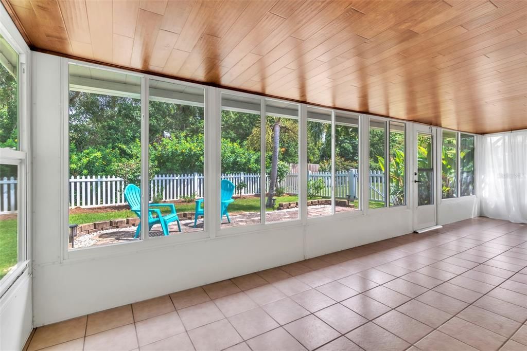 Active With Contract: $455,000 (3 beds, 2 baths, 1882 Square Feet)