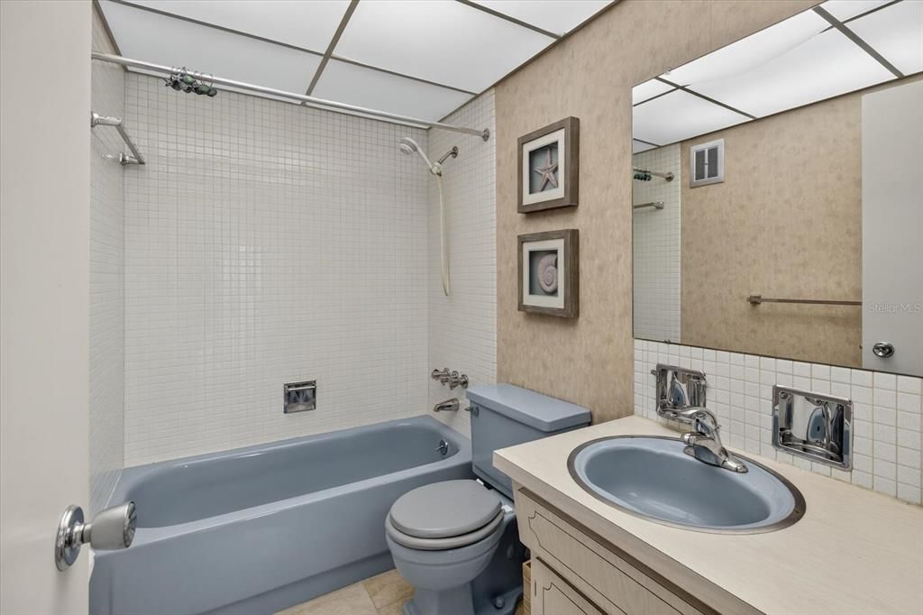 待售: $99,900 (2 贝兹, 2 浴室, 1000 平方英尺)