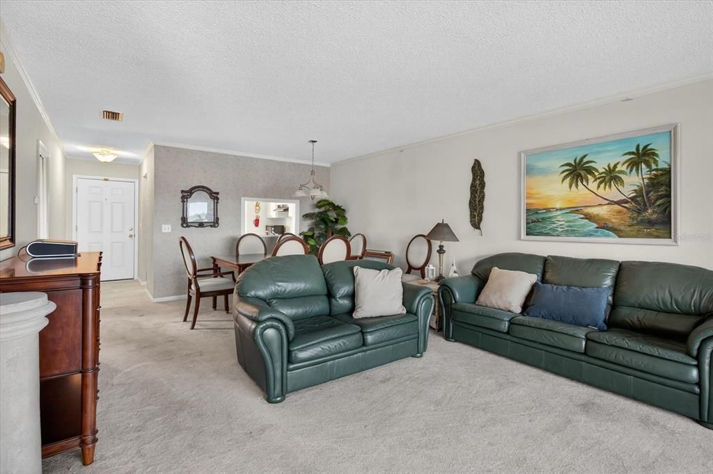 待售: $99,900 (2 贝兹, 2 浴室, 1000 平方英尺)