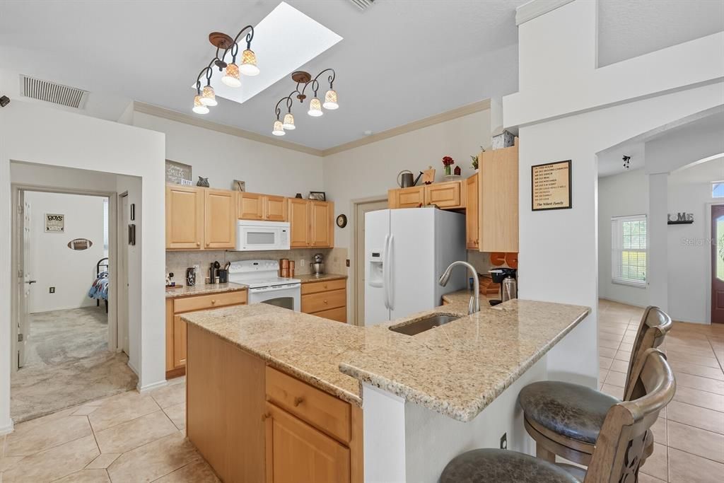 На продажу: $430,000 (3 спален, 2 ванн, 1947 Квадратных фут)