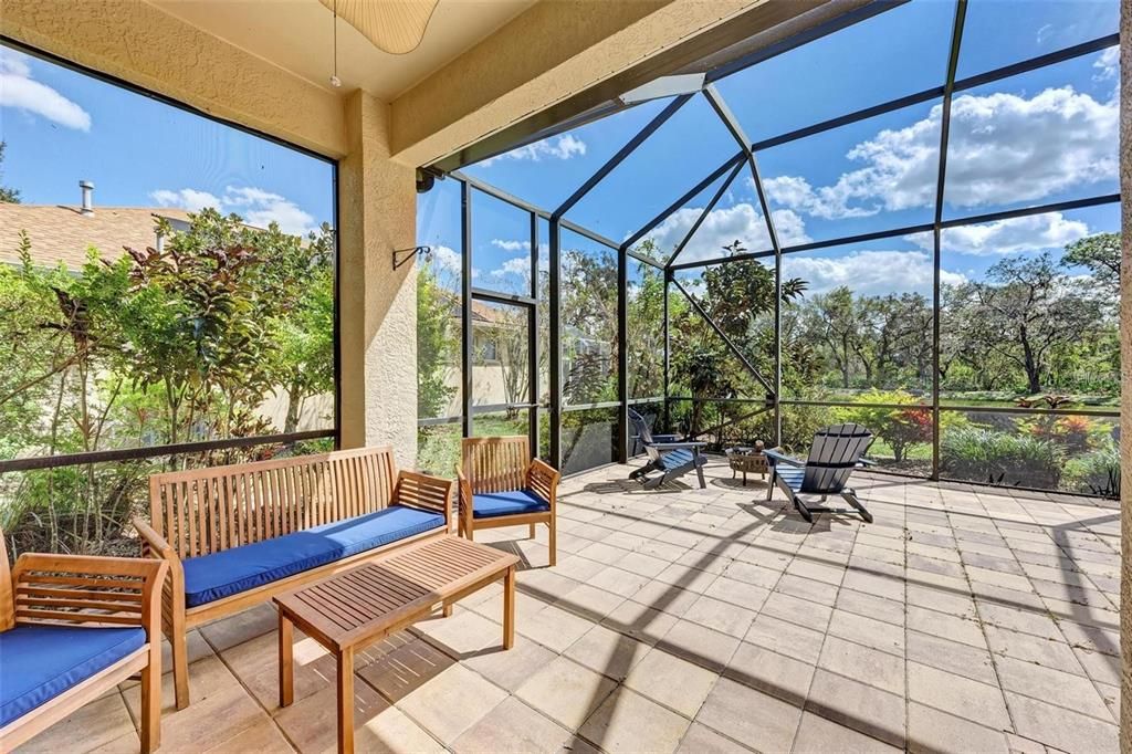 На продажу: $430,000 (3 спален, 2 ванн, 1947 Квадратных фут)