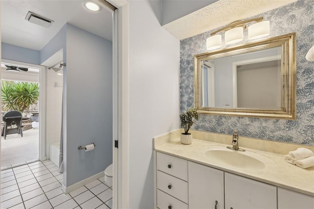 待售: $583,000 (4 贝兹, 2 浴室, 2559 平方英尺)