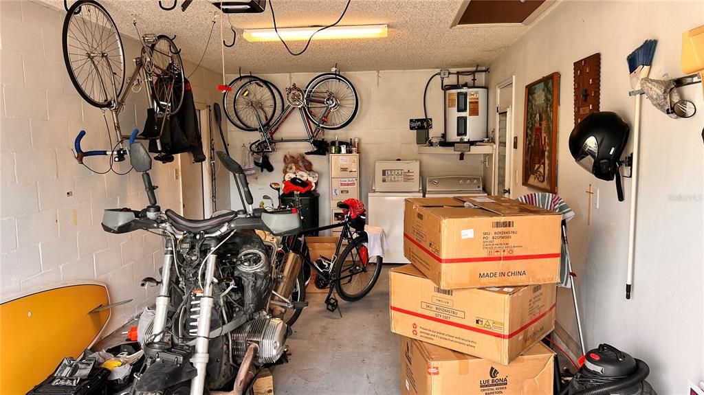 待售: $250,000 (2 贝兹, 2 浴室, 1105 平方英尺)