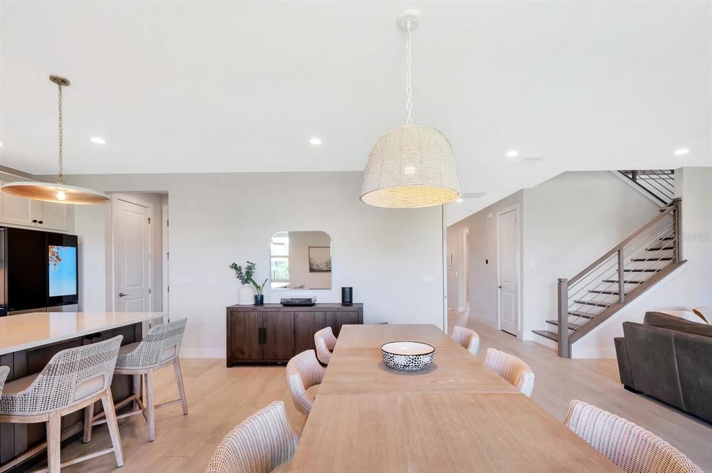 For Sale: $759,999 (4 beds, 3 baths, 3316 Square Feet)