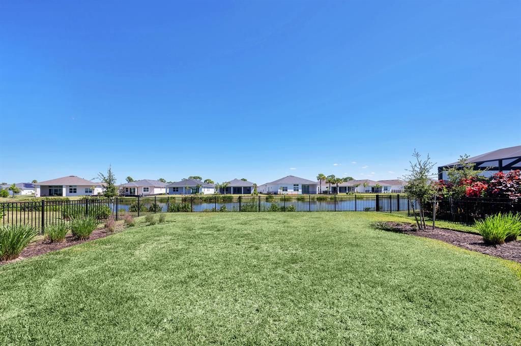 For Sale: $759,999 (4 beds, 3 baths, 3316 Square Feet)