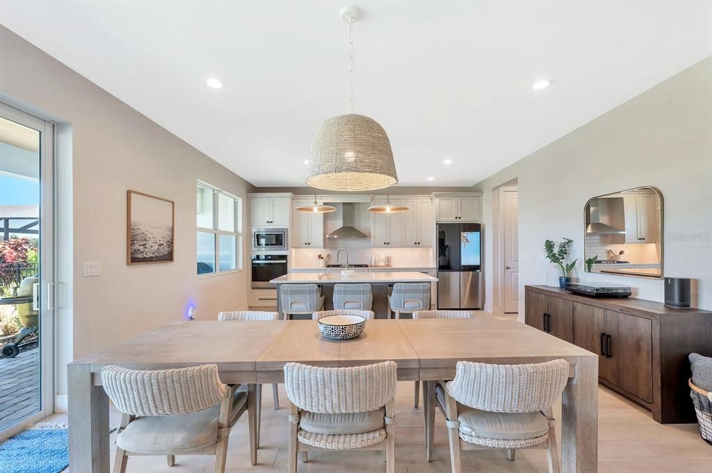 For Sale: $759,999 (4 beds, 3 baths, 3316 Square Feet)