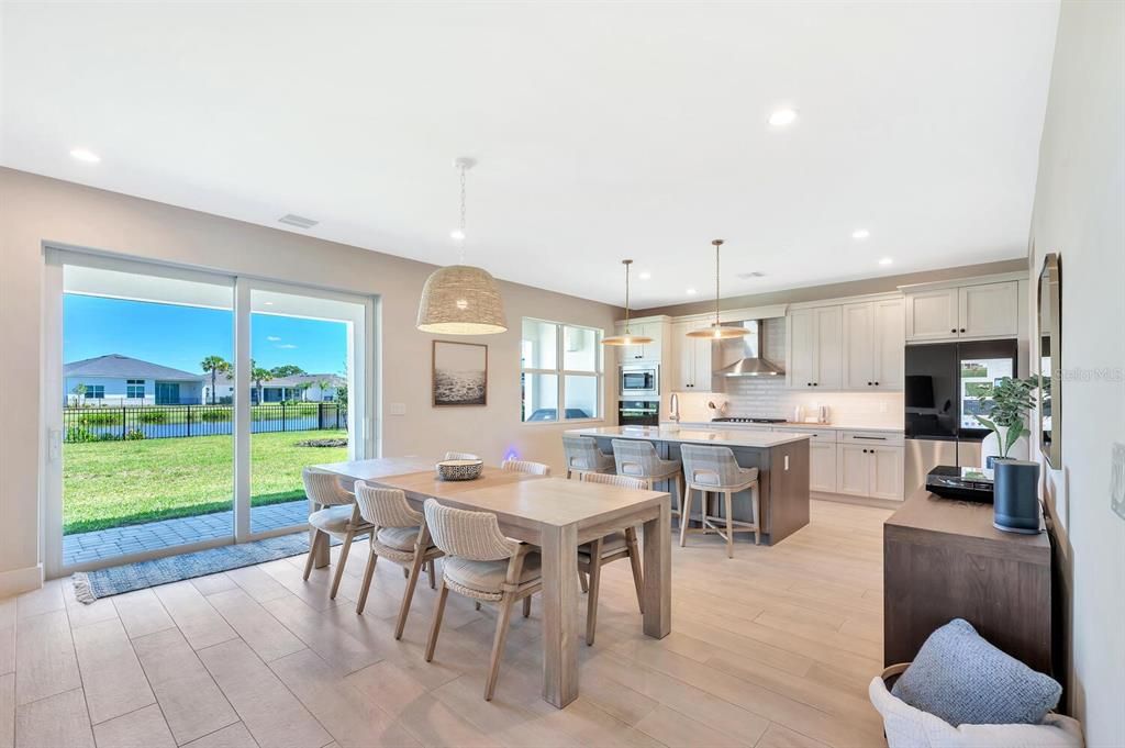 For Sale: $759,999 (4 beds, 3 baths, 3316 Square Feet)