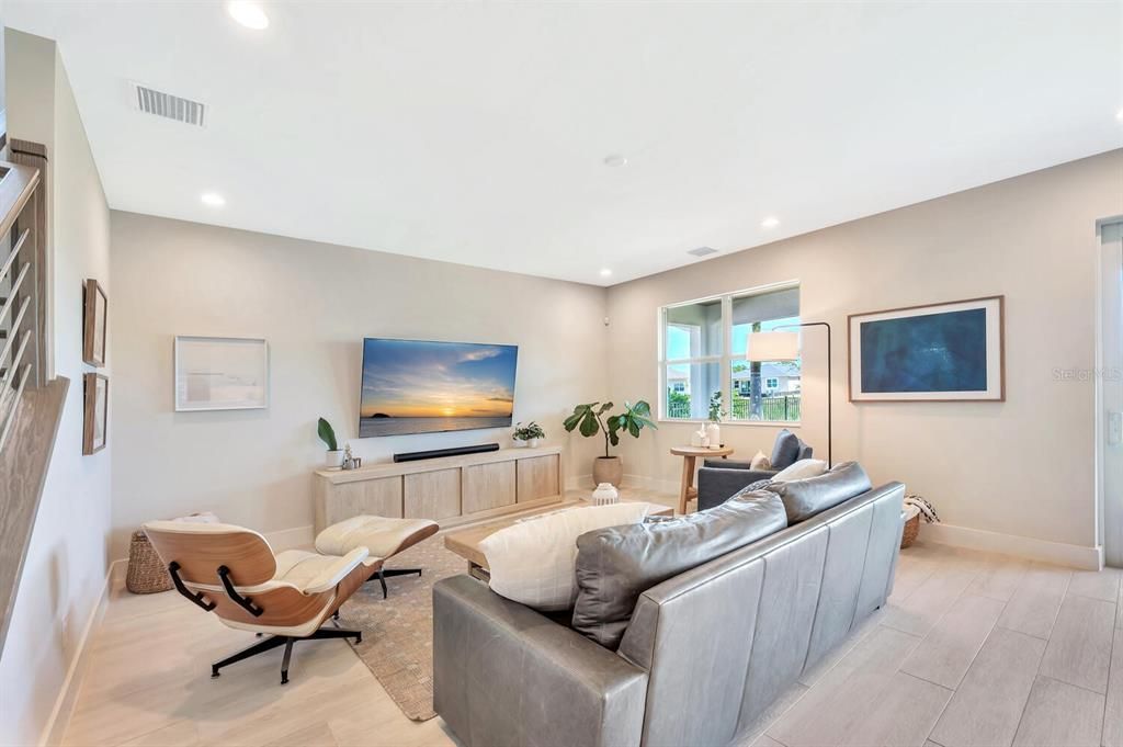 For Sale: $759,999 (4 beds, 3 baths, 3316 Square Feet)